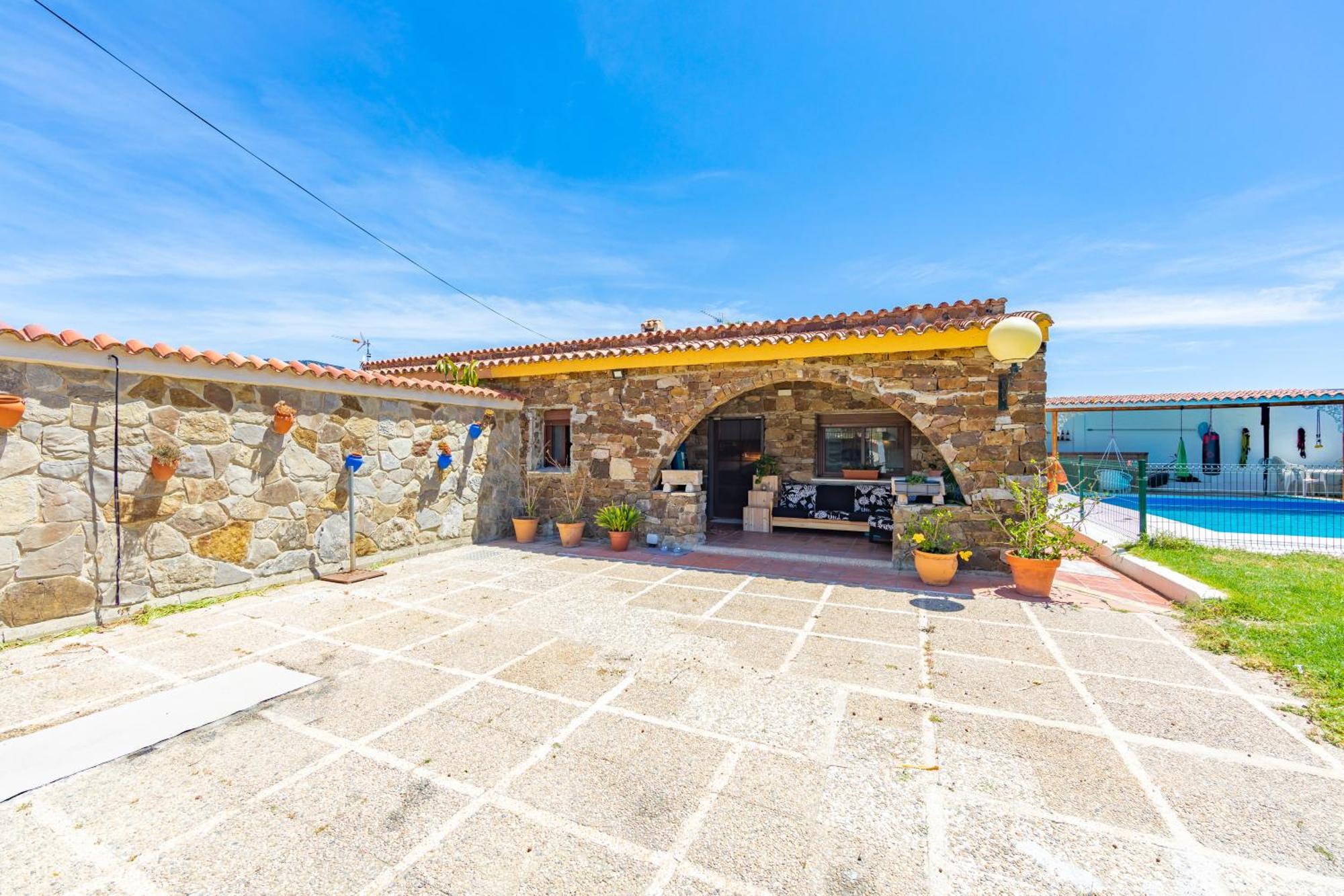 Chalet Con Piscina Privada En Bolonia Тарифа Экстерьер фото